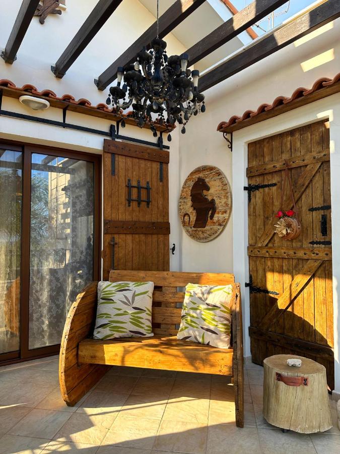 Sotira Luxury House Ferienhaus